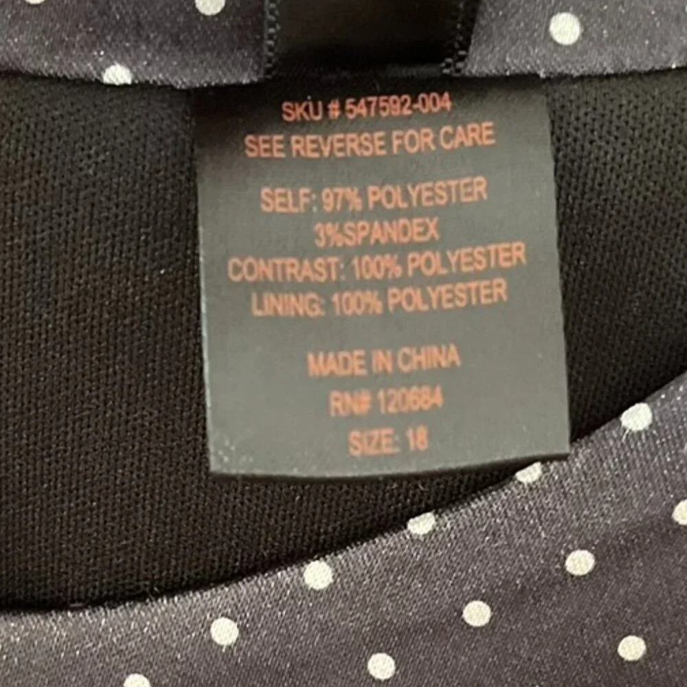 Torrid Retro Chic Woman's Plus-Size Black/White Nostalgic Rockabilly Dress Sz 18 - Picture 4 of 10